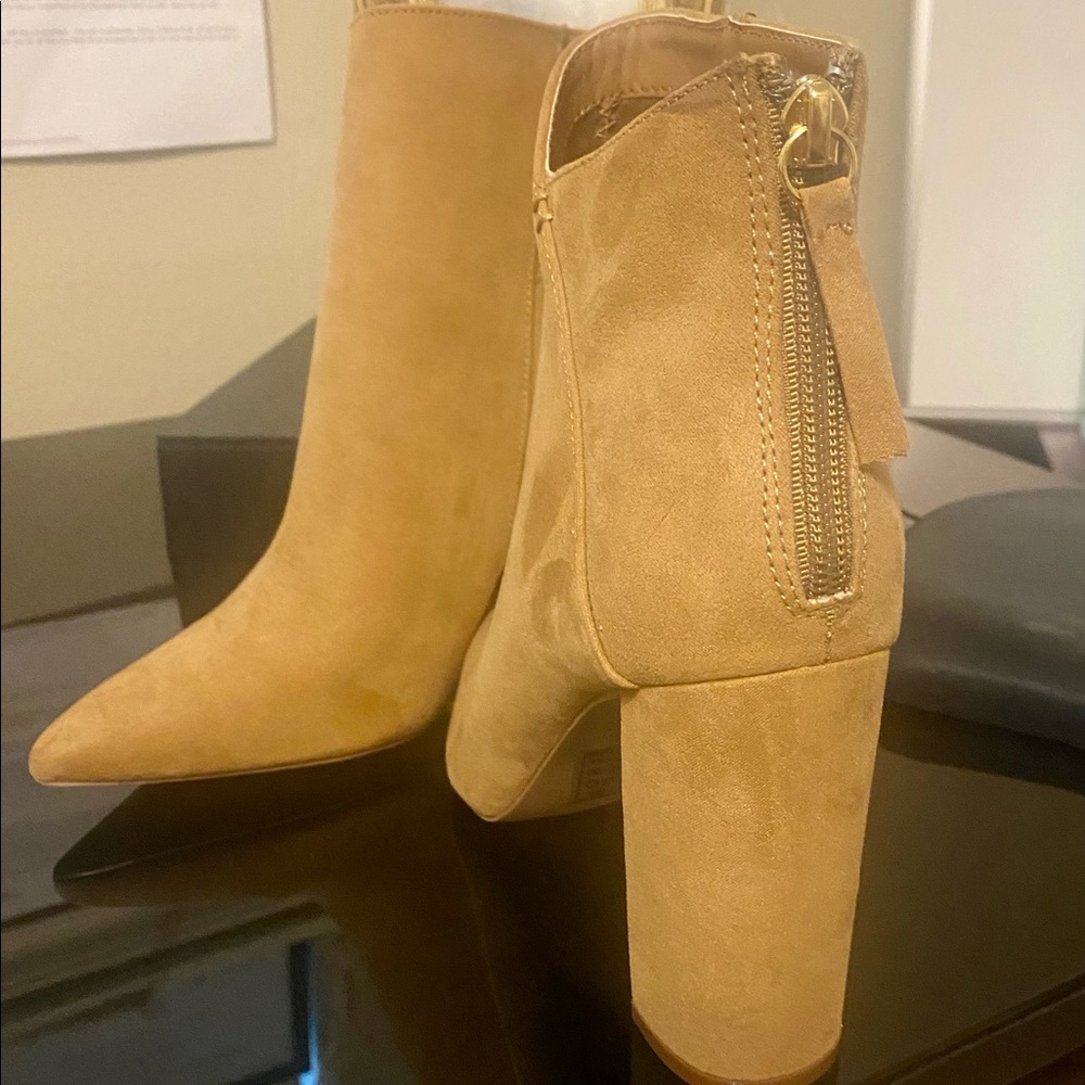 Women's Tan Boots